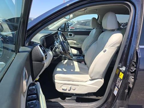 2022 Kia Sorento Plug-In Hybrid SX