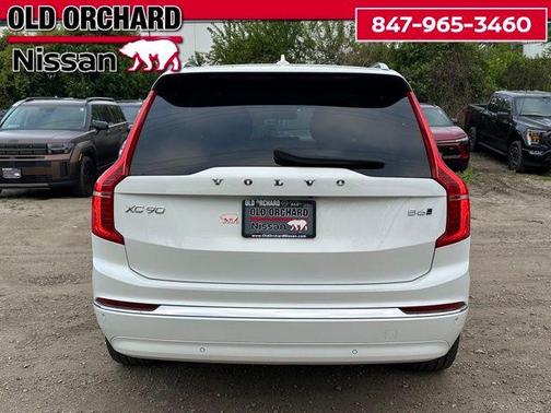 White 2025 Volvo XC90 B6 Plus 7-Seater