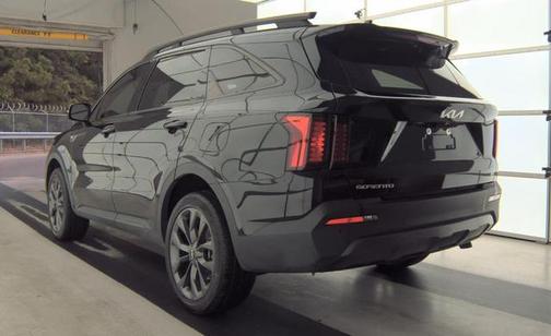 2023 Kia Sorento EX