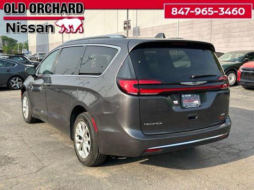 2021 Chrysler Pacifica Touring L
