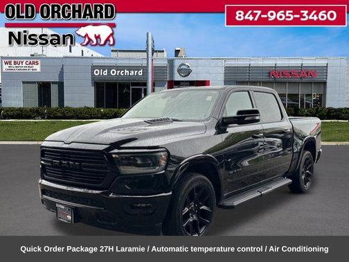 Diamond Black Crystal Pearlcoat 2022 RAM 1500 Laramie