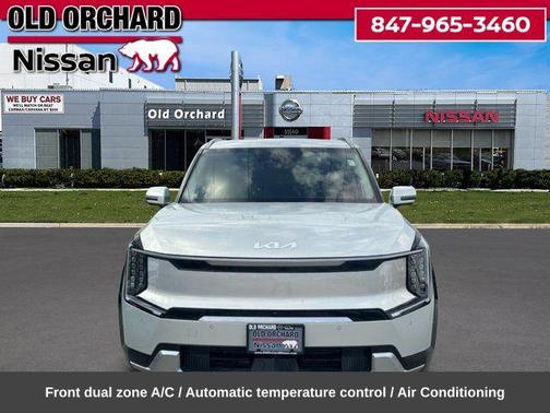 Ivory Silver 2024 Kia EV9 Land
