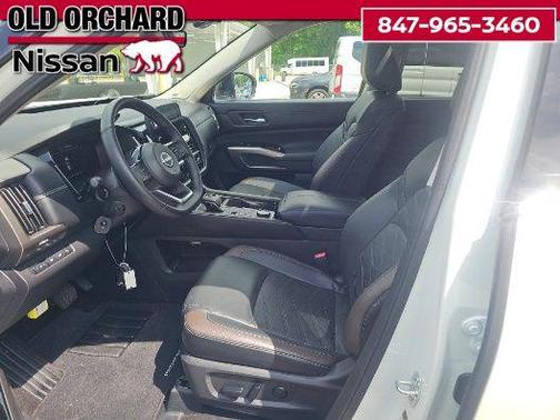 2024 Nissan Pathfinder Platinum 4WD