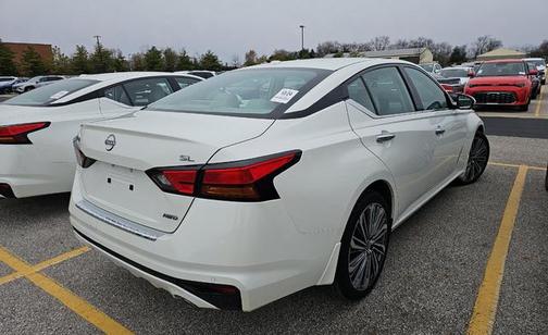 2023 Nissan Altima 2.5 SL