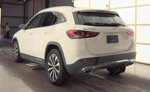 2021 Mercedes-Benz GLA 250 Base 4MATIC
