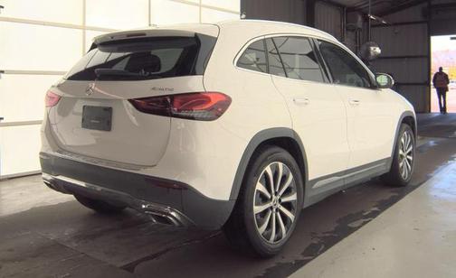 2021 Mercedes-Benz GLA 250 Base 4MATIC