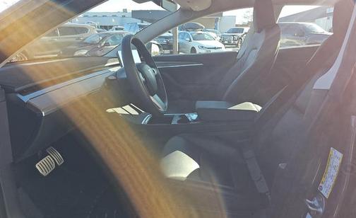 2023 Tesla Model 3 Performance