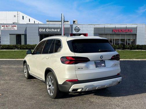 White 2025 BMW X5 xDrive40i