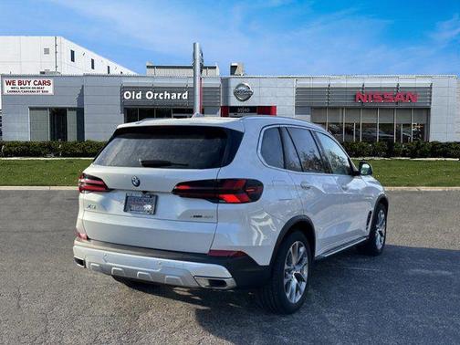 White 2025 BMW X5 xDrive40i