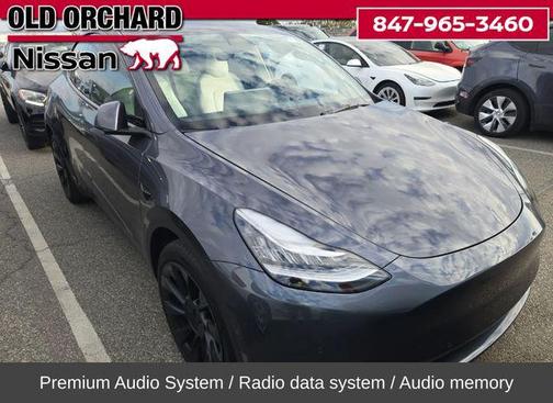 2022 Tesla Model Y Long Range Dual Motor All-Wheel Drive