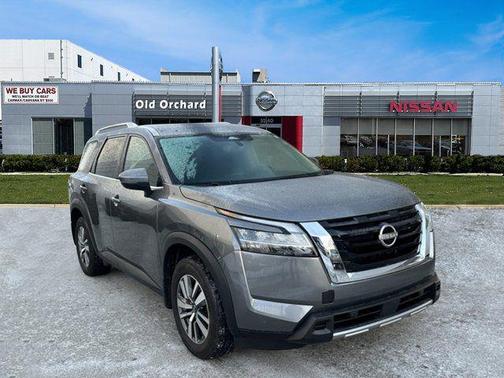 2024 Nissan Pathfinder SL
