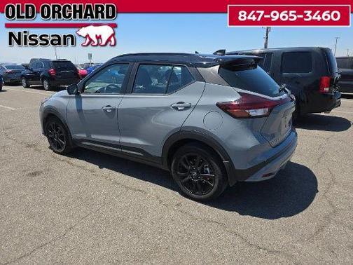 2023 Nissan Kicks SR