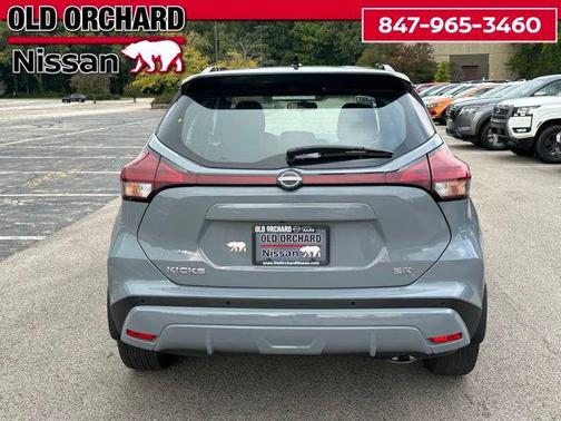 2023 Nissan Kicks SR