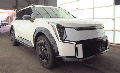 Snow White Pearl 2024 Kia EV9 GT-Line