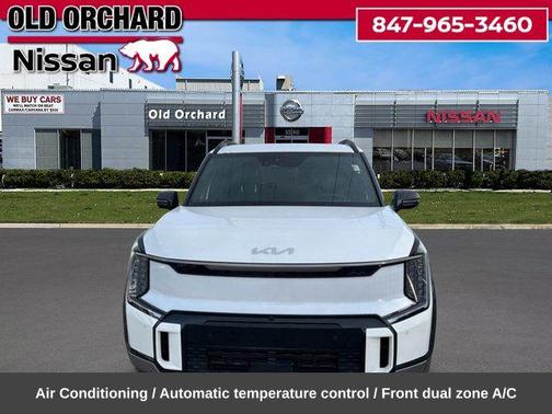 Snow White Pearl 2024 Kia EV9 GT-Line