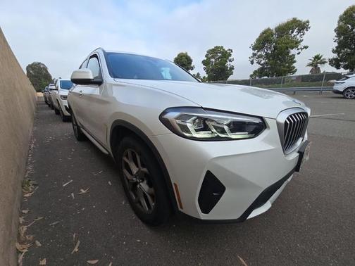 White Metallic 2024 BMW X3 xDrive30i