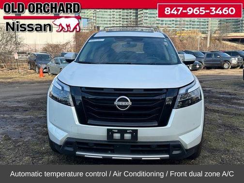 2025 Nissan Pathfinder SL 4WD