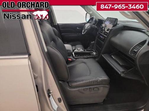 2023 INFINITI QX80 Luxe