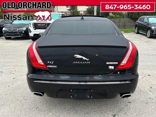 2015 Jaguar XJ Base