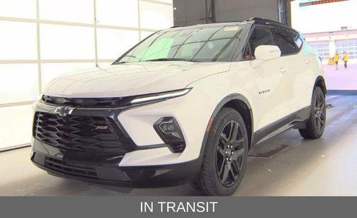 Iridescent Pearl Tricoat 2024 Chevrolet Blazer RS