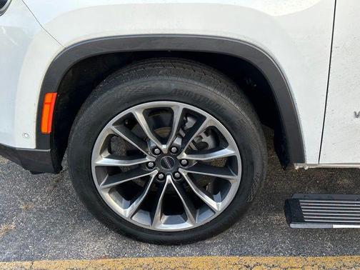 2022 Jeep Wagoneer Series III 4x4