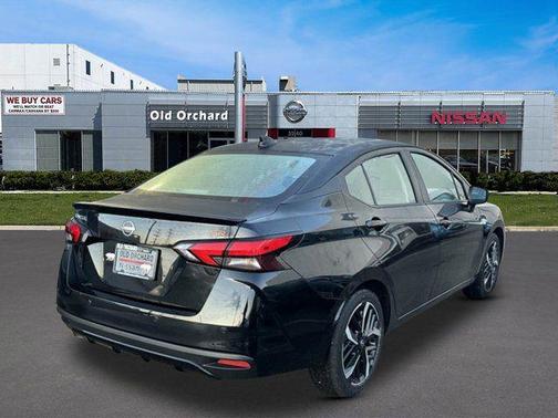 Super Black Metallic 2025 Nissan Versa 1.6 S