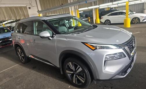 Brilliant Silver Metallic 2022 Nissan Rogue SL