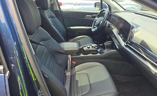 Vesta Blue 2024 Kia Sportage Hybrid SX-Prestige