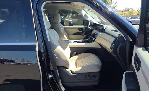 2025 Nissan Armada Platinum 4WD