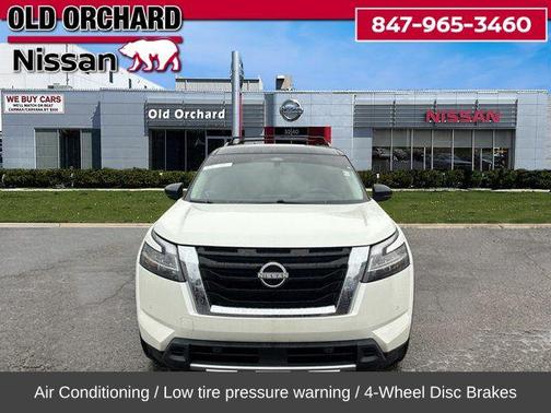 2023 Nissan Pathfinder SL 4WD