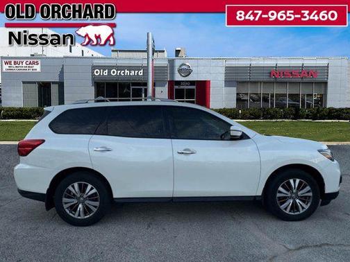 2020 Nissan Pathfinder SV
