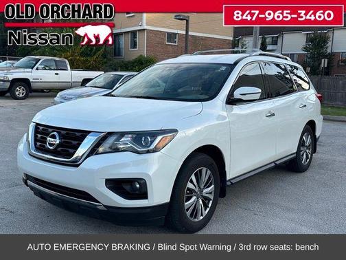 2020 Nissan Pathfinder SV