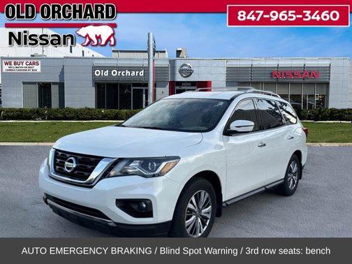 2020 Nissan Pathfinder SV