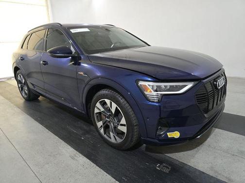 2022 Audi e-tron Premium