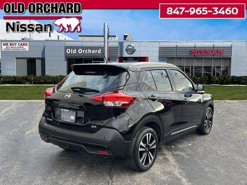 2020 Nissan Kicks SR