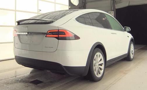 2021 Tesla Model X Long Range Dual Motor All-Wheel Drive