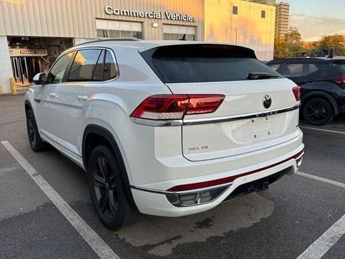 2022 Volkswagen Atlas Cross Sport 3.6L V6 SEL R-Line