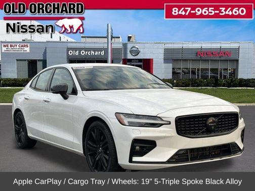 2024 Volvo S60 B5 Plus Black Edition