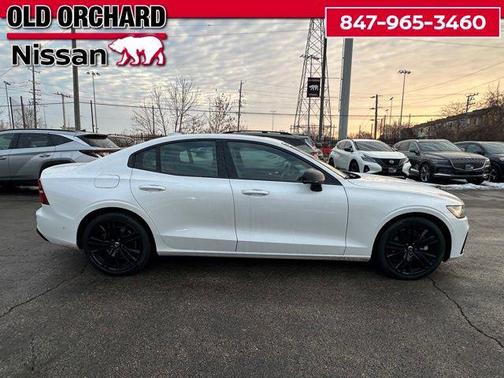 2024 Volvo S60 B5 Plus Black Edition