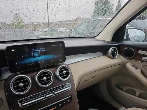 2021 Mercedes-Benz GLC 300 4MATIC