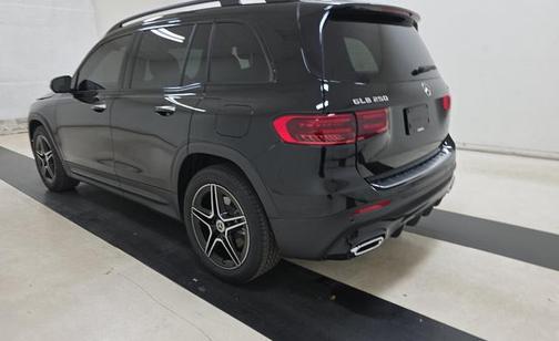 Black 2024 Mercedes-Benz GLB 250 4MATIC