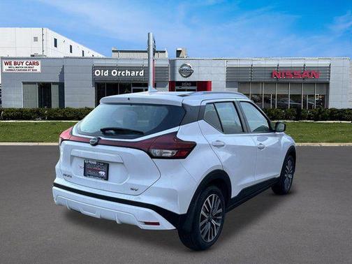 2022 Nissan Kicks SV