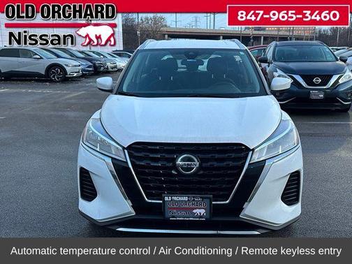 2022 Nissan Kicks SV