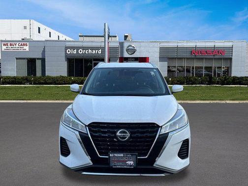 2022 Nissan Kicks SV