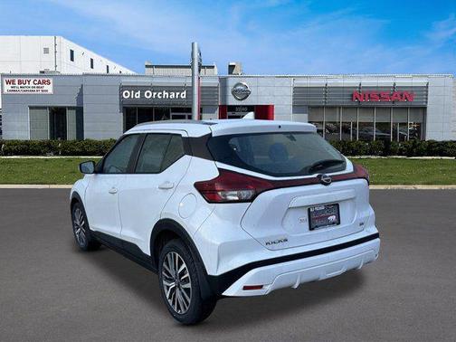 2022 Nissan Kicks SV