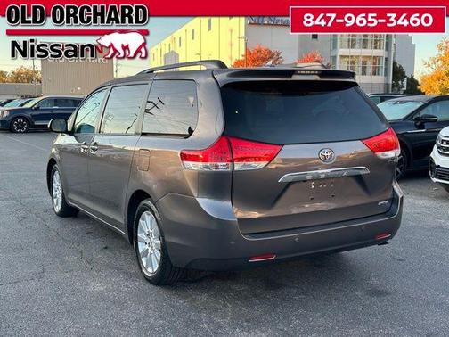 2014 Toyota Sienna XLE
