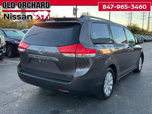 2014 Toyota Sienna XLE