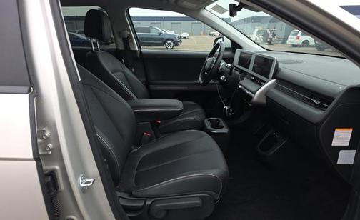 Gravity Gold (Matte Gold) 2023 Hyundai IONIQ 5 SEL