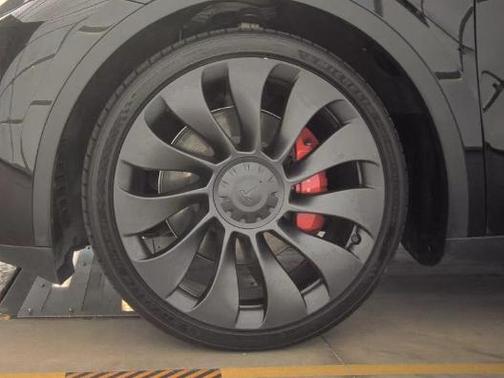 2023 Tesla Model Y Performance Dual Motor All-Wheel Drive