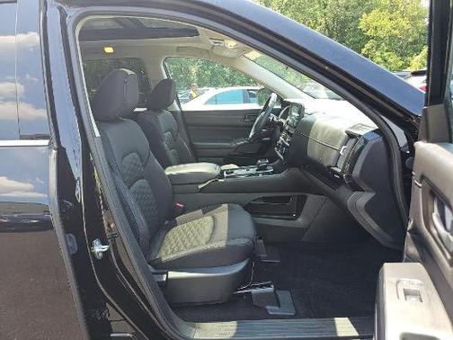 2023 Nissan Pathfinder SV 4WD